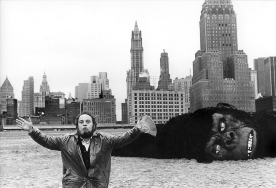 Marco Ferreri sur le tournage de Rêve de singe (1978)
